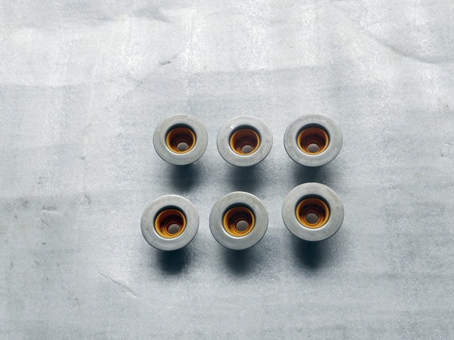 东风康明斯ISDE 气阀油封3955393-4.jpg