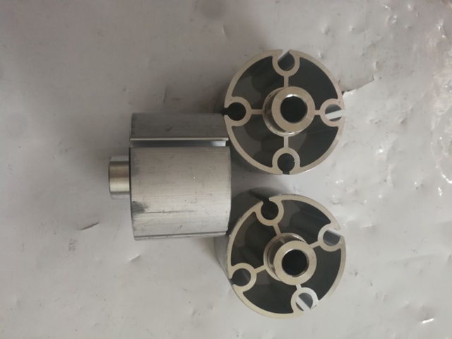 康明斯发动机配件风扇隔块 C5270036.jpg