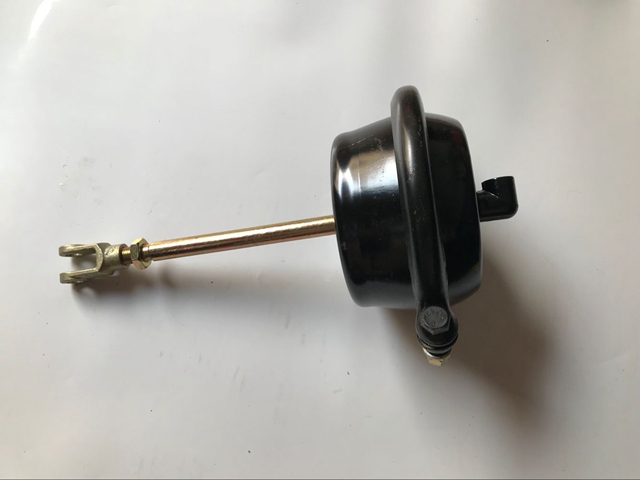 前制动气室天锦螺杆16粗 前分泵3519N15-010015.jpg