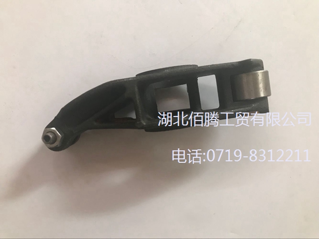 福田康明斯ISF2.8发动机摇臂5271539 5271540 5267688.jpg