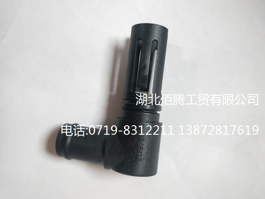 柴油发动机6CT8.3配件通风管接头3935113