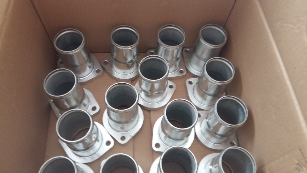 出水连接管座3944429