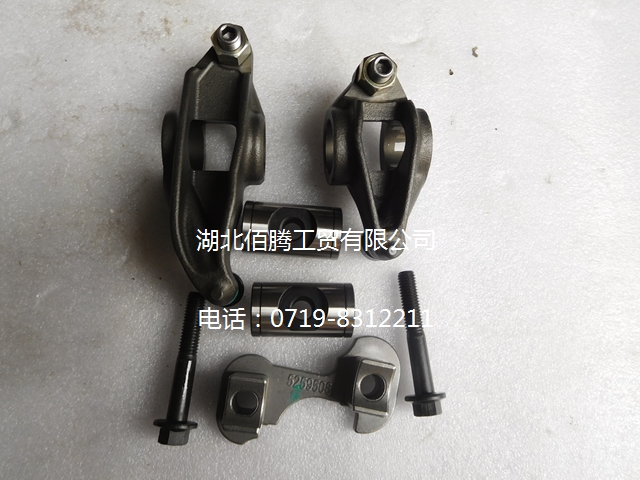 5259508 福田康明斯ISF3.8系列发动机摇臂底座-2.jpg