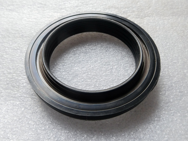 ISDE曲轴前油封4890832-7