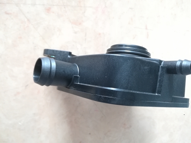 广康L9.3 QSB7发动机呼吸器5298061 (3).jpg